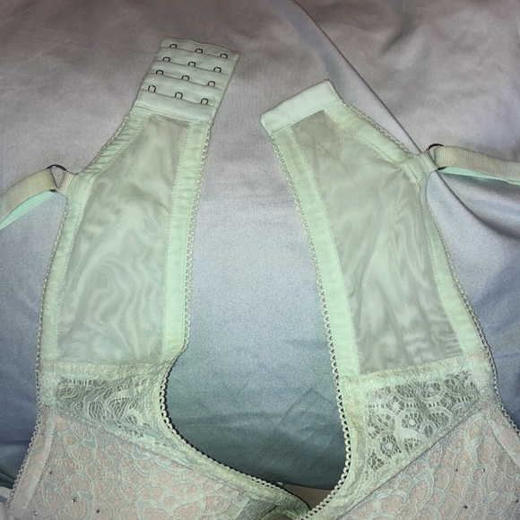 Victoria’s Secret Dream Angels Lined Demi w/ Rhinestones 38DD - Picture 8 of 10